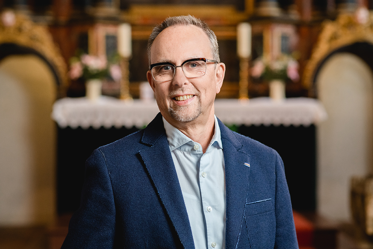 Dr. Harald Renner
